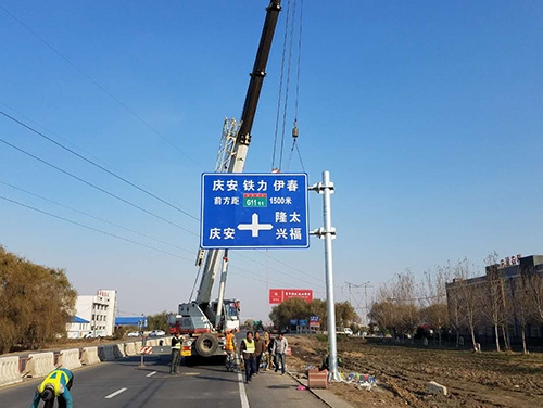 石家庄石家庄道路护栏网网片该如何进行正确的选购呢？